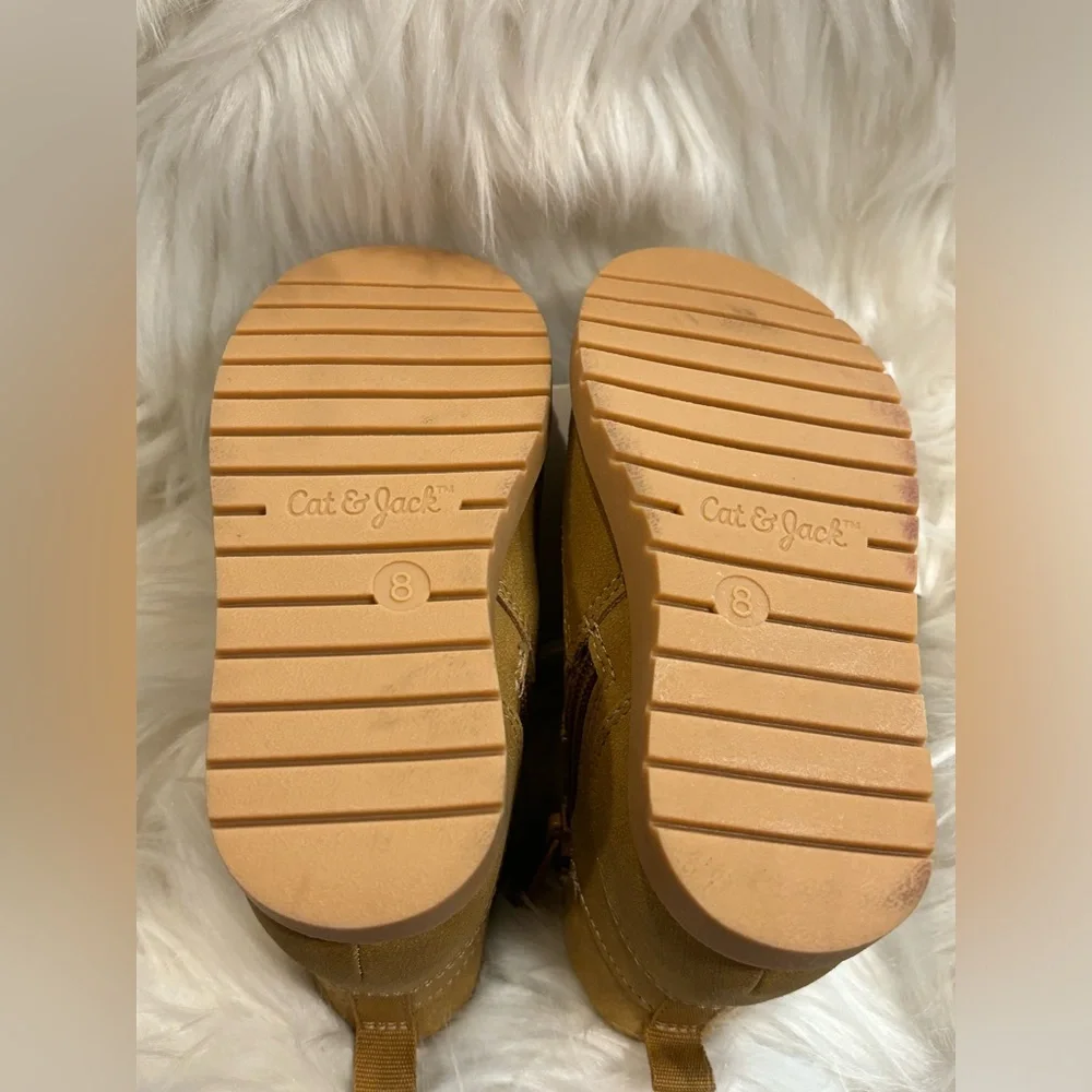 Cat and Jack Girls boots NWT
